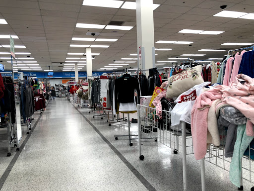 Clothing Store «Ross Dress for Less», reviews and photos, 6900 Katella Ave, Cypress, CA 90630, USA