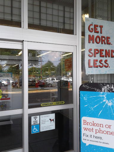 Office Supply Store «Staples», reviews and photos, 10530 Campus Way S, Largo, MD 20774, USA