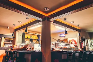 Tsurus Sushi Bar image