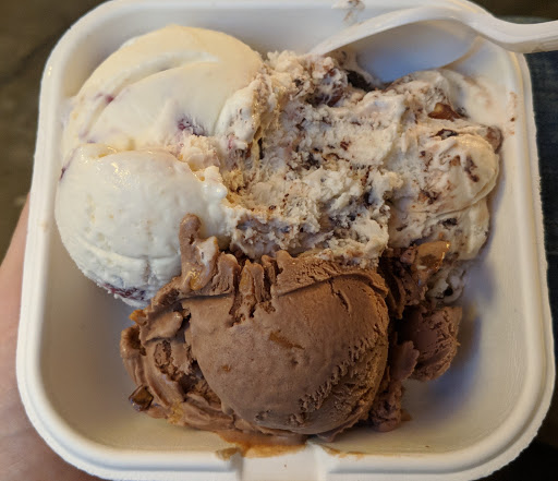 Ice Cream Shop «The Comfy Cow», reviews and photos, 1301 Herr Ln #118, Louisville, KY 40222, USA