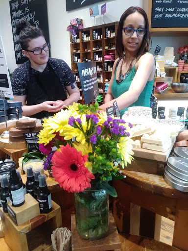 Cosmetics Store «Lush Cosmetics», reviews and photos, 99 Rockingham Park Blvd, Salem, NH 03079, USA