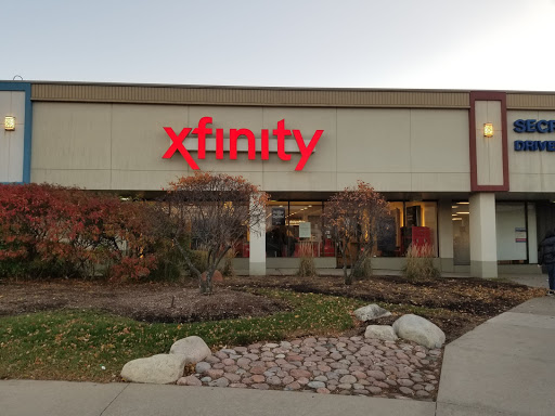 Internet Service Provider «XFINITY Store by Comcast», reviews and photos, 1229 E Golf Rd, Schaumburg, IL 60173, USA