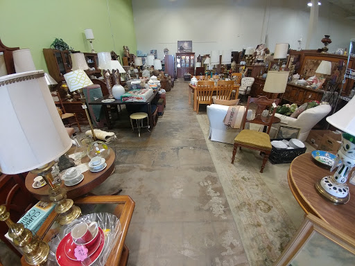 Thrift Store «Simply Thrift and Gift», reviews and photos, 6719 Q St, Sacramento, CA 95819, USA