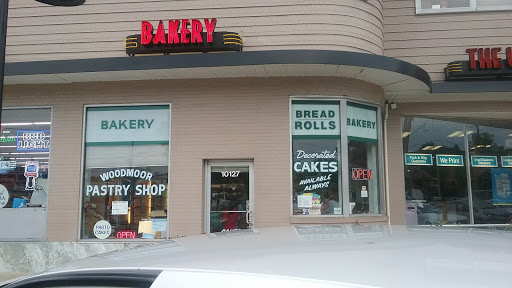 Shopping Mall «Woodmoor Shopping Center», reviews and photos, 10115 Colesville Rd, Silver Spring, MD 20901, USA