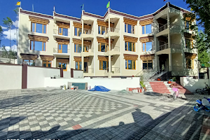 Hotel Evergreen Ladakh image