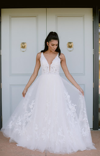 Bridal Shop «EmilyHart Bridal», reviews and photos, 12450 Blue Valley Pkwy, Overland Park, KS 66213, USA