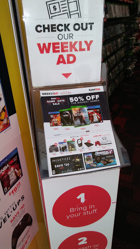 Video Game Store «GameStop», reviews and photos, 1783 N Victory Pl, Burbank, CA 91502, USA
