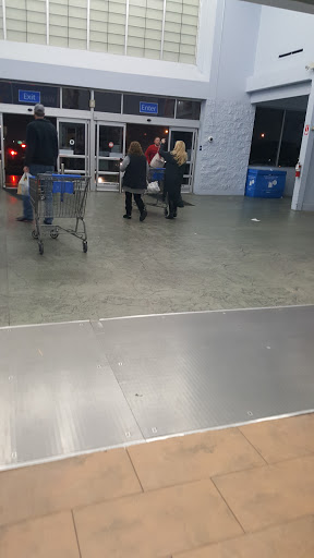 Department Store «Walmart Supercenter», reviews and photos, 10900 Parkside Dr, Knoxville, TN 37934, USA