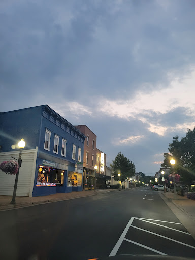 Ice Cream Shop «C&C Frozen Treats», reviews and photos, 409 E Main St, Front Royal, VA 22630, USA