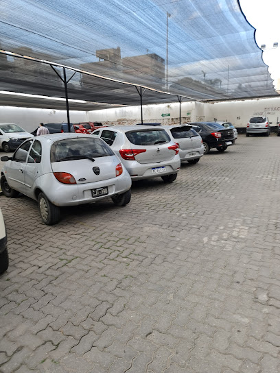 Estacionamiento Ayacucho