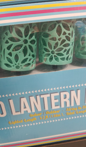 Variety Store «Five Below», reviews and photos, 1730 W Fullerton Ave #17, Chicago, IL 60614, USA