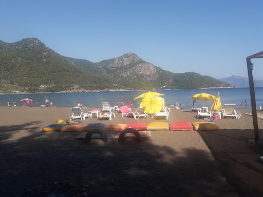 Captan Beach Cafe Bar