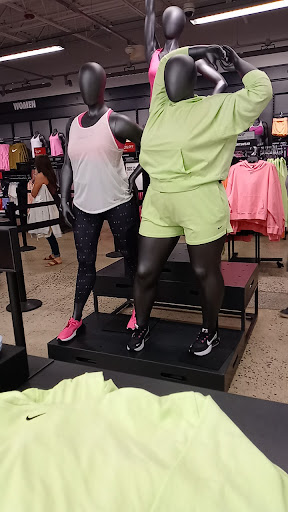 Clothing Store «Nike Factory Store», reviews and photos, 345 U.S. 1 Bypass #1, Kittery, ME 03904, USA