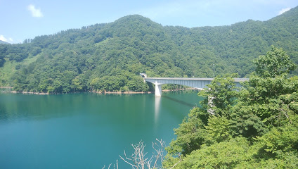 徳山湖