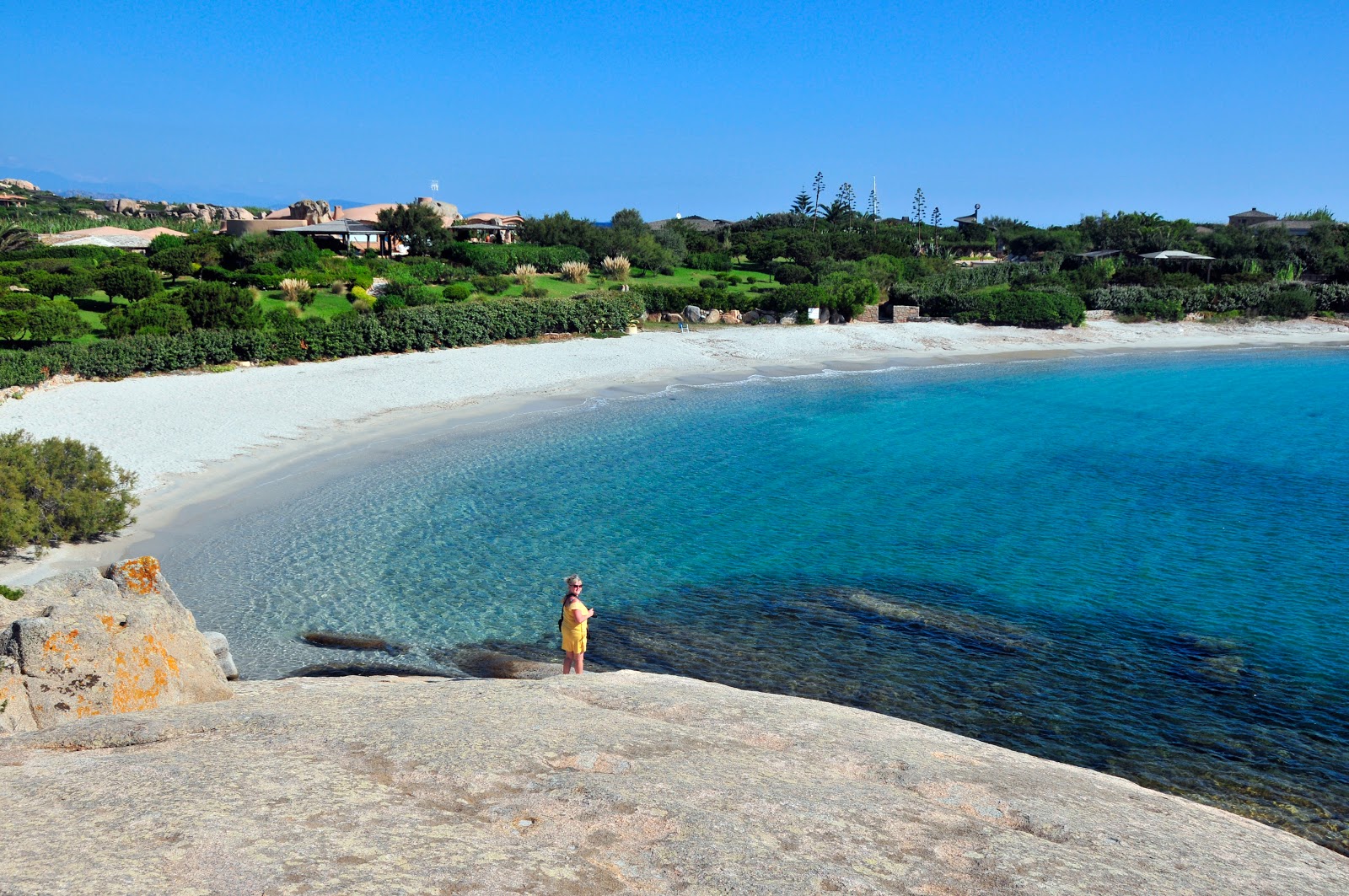 Fotografie cu Plaja Cala Di Chiorneri III cu o suprafață de apa pură turcoaz