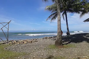 Pantai Hili image
