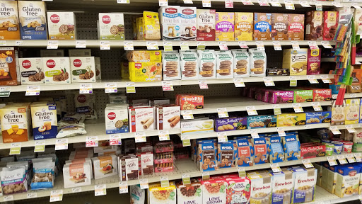 Supermarket «Giant Eagle Supermarket», reviews and photos, 1029 W View Park Dr, West View, PA 15229, USA