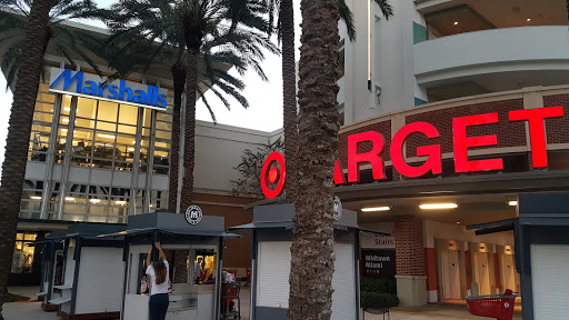 Shopping Mall «Fifth and Alton», reviews and photos, 1100 6th St, Miami Beach, FL 33139, USA