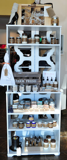 Consignment Shop «Article Consignment Boutique», reviews and photos, 706 56th St #100, Sacramento, CA 95819, USA