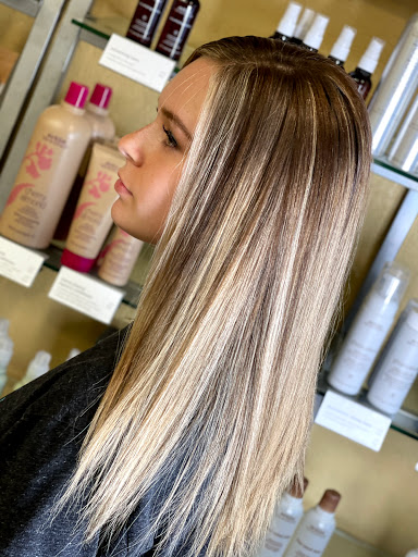 Beauty Salon «Strands Hair Spa and Boutique», reviews and photos, 2918 Nall St, Port Neches, TX 77651, USA