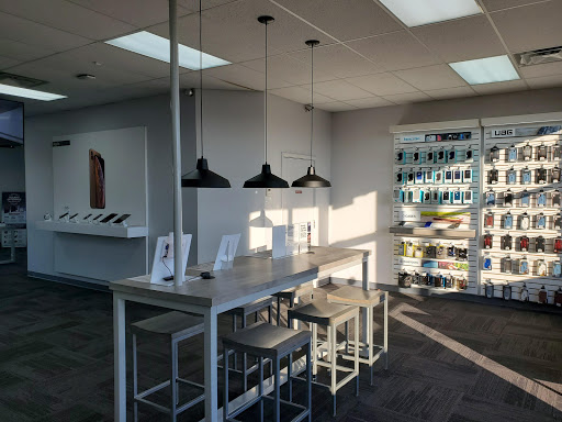 Cell Phone Store «GoWireless Verizon Authorized Retailer», reviews and photos, 758 Gardner Rd, Springboro, OH 45066, USA