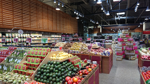Grocery Store «Plum Market», reviews and photos, 6565 Orchard Lake Rd, West Bloomfield Township, MI 48322, USA