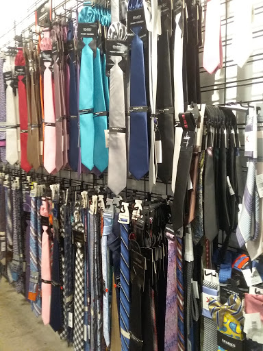 Clothing Store «K&G Fashion Superstore», reviews and photos, 77 Willowbrook Blvd Suite 81, Wayne, NJ 07470, USA