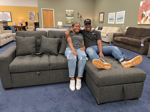 Furniture Store «Raymour & Flanigan Furniture and Mattress Store», reviews and photos, 895 E Gate Blvd, Garden City, NY 11530, USA