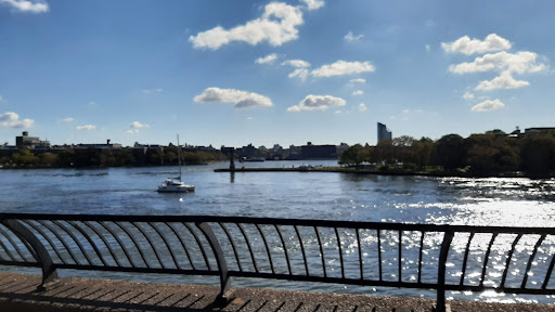 Park «Carl Schurz Park», reviews and photos, East 86th Street & East End Ave, New York, NY 10028, USA