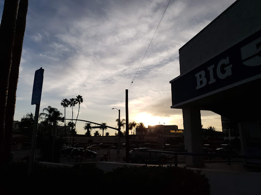 Sporting Goods Store «Big 5 Sporting Goods - Wilshire», reviews and photos, 6601 Wilshire Blvd, Los Angeles, CA 90048, USA