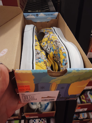 Shoe Store «Vans», reviews and photos, 485 N Tustin St, Orange, CA 92867, USA