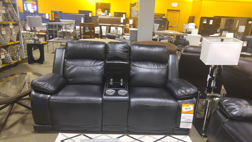 Furniture Store «Art Van Furniture - Orland Park», reviews and photos, 15080 South La Grange Road, Orland Park, IL 60462, USA