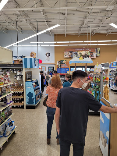 Pet Supply Store «PetSmart», reviews and photos, 2901 Agua Fria Fwy, Phoenix, AZ 85027, USA