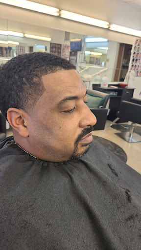 Barber Shop «Peay III Barbershop and Salon», reviews and photos, 4501 Williamsburg Rd, Richmond, VA 23231, USA