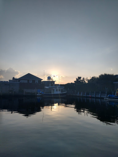 Grocery Store «Seaview Market Inc», reviews and photos, 20 Duneway Ave, Ocean Beach, NY 11770, USA