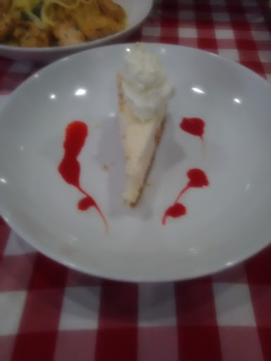 Restaurant «Eat Me Gourmet», reviews and photos, 4112 Pennsylvania Ave, Kansas City, MO 64111, USA