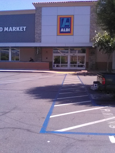 Supermarket «ALDI», reviews and photos, 18294 Collier Ave, Lake Elsinore, CA 92530, USA
