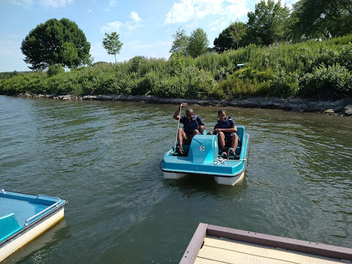 Golf Course «Lake Park Golf Course & Marina», reviews and photos, 1015 Howard Ave, Des Plaines, IL 60018, USA