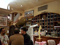 Atmosphère du Restaurant L’Auberge Aveyronnaise à Paris - n°13