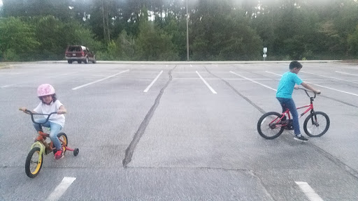 Water Park «Mountain Park Aquatic Center & Activity Building», reviews and photos, 1063 Rockbridge Rd, Stone Mountain, GA 30087, USA