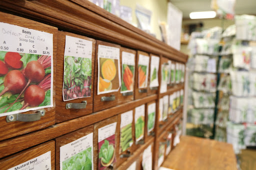 Animal Feed Store «Russell Feed & Supply Decatur», reviews and photos, 1817 US-287, Decatur, TX 76234, USA