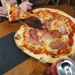 Photo n°36 de La Pizz'. Nouveau propriétaire dec 2024 à Huez ()