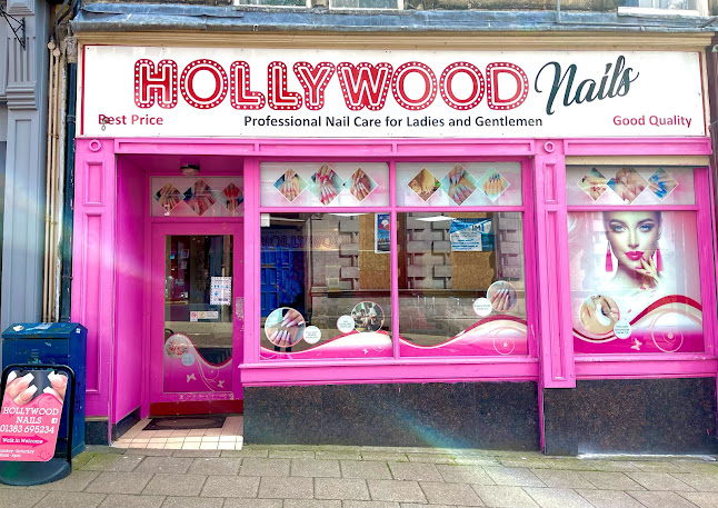 Hollywood Nails Dunfermline