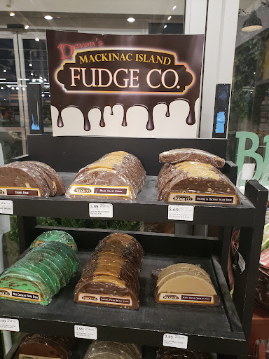 Grocery Store «Harvest Market», reviews and photos, 2029 S Neil St, Champaign, IL 61820, USA