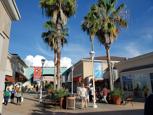 Sportswear Store «lululemon», reviews and photos, 8200 Vineland Ave #1035, Orlando, FL 32821, USA