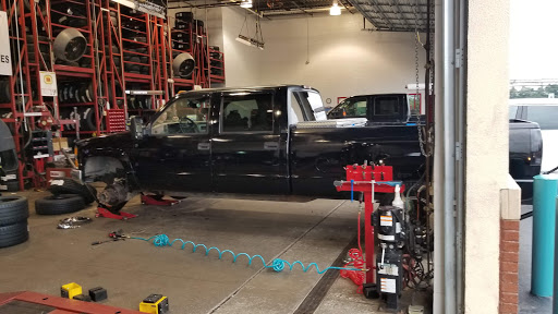 Tire Shop «Discount Tire Store - Gallatin, TN», reviews and photos, 1315 Nashville Pike, Gallatin, TN 37066, USA