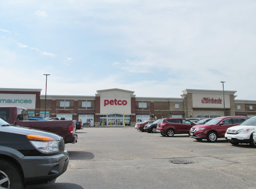 Pet Supply Store «Petco Animal Supplies», reviews and photos, 1220 Commons Cir, Plover, WI 54467, USA