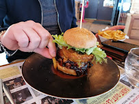 Hamburger du Restaurant français Restaurant Le Lanaud à Saint-Hilaire-Bonneval - n°2