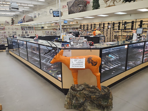 Department Store «Mills Fleet Farm», reviews and photos, 8400 Lakeland Ave N, Brooklyn Park, MN 55445, USA