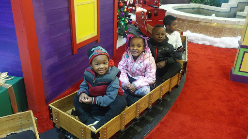 Movie Theater «AMC John R 15», reviews and photos, 32289 John R Rd, Madison Heights, MI 48071, USA